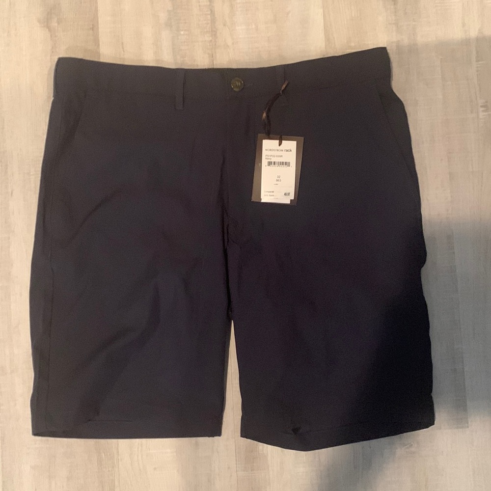 Thomas Dean Size 32 Navy Shorts